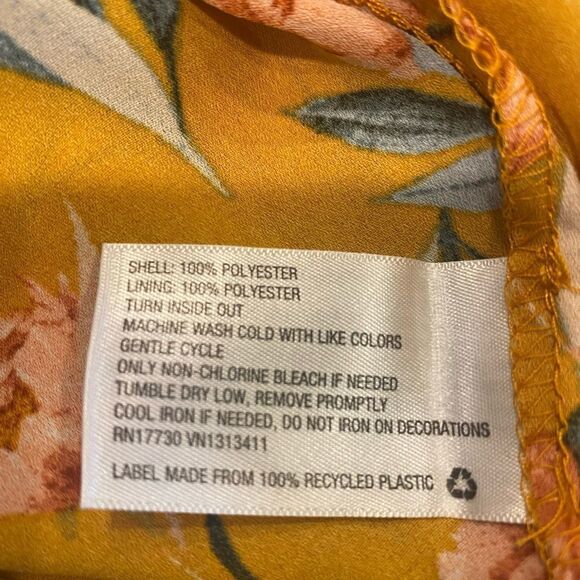 Xhilaration FLORAL PRINT SHORT JUMPSUIT WITH MAXI XS - Picture 13 of 14